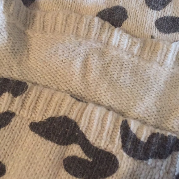 Animal print scarf - Picture 4 of 5